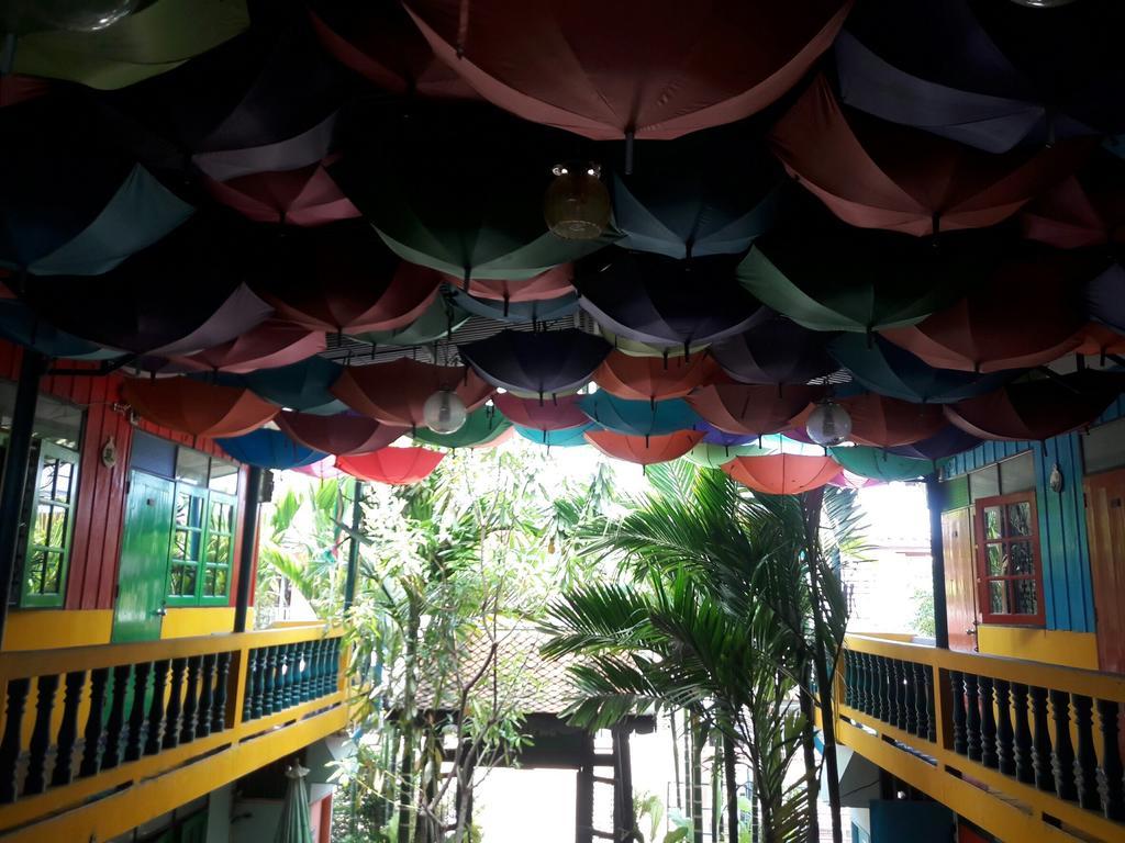 Goodmorning By Tamarind Hostel พระนครศรีอยุธยา ภายนอก รูปภาพ