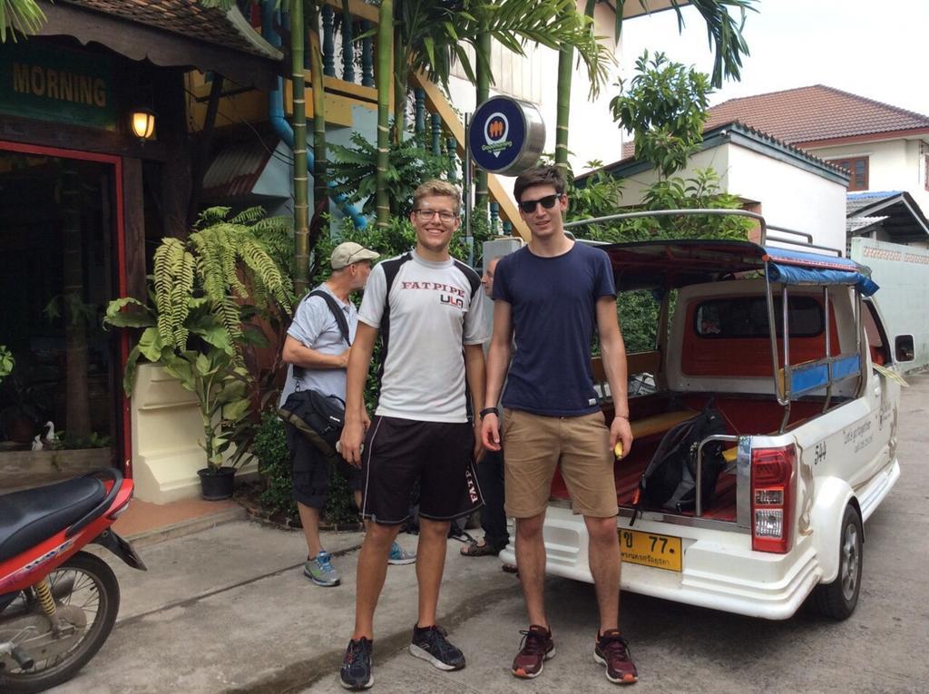 Goodmorning By Tamarind Hostel พระนครศรีอยุธยา ภายนอก รูปภาพ