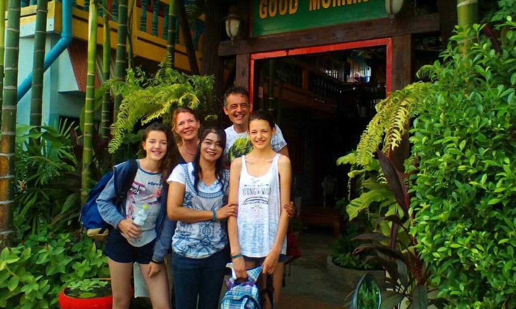 Goodmorning By Tamarind Hostel พระนครศรีอยุธยา ภายนอก รูปภาพ