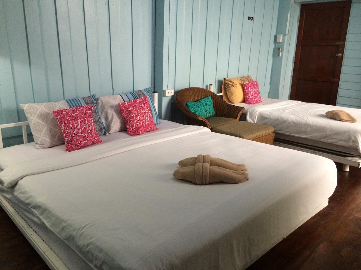 Goodmorning By Tamarind Hostel พระนครศรีอยุธยา ภายนอก รูปภาพ